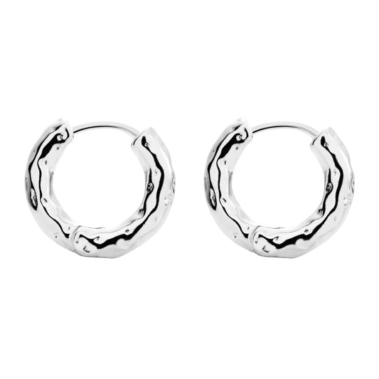 Recycled silver ONEHE hoop earrings, hypoallergenic, elegant, minimalist design. Made of 925 sterling silver, rhodium plated, 17 x 17 mm, 2.9 g weight. Care instructions included.