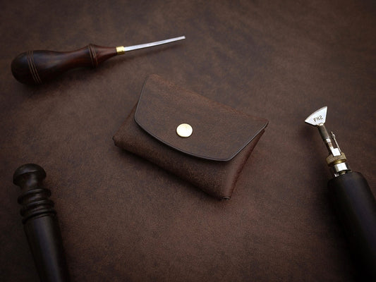 Button leather wallet - Dark Brown