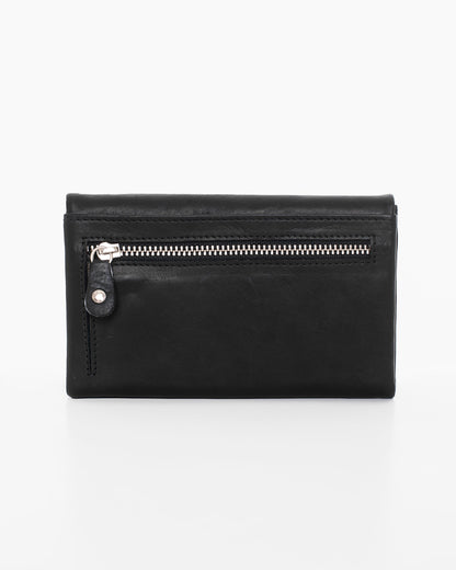 RFID-blocking black leather wallet with zipper, 14 card slots, coin pocket, bill compartments, and snap button closure. Dimensions: 15 x 9 x 2.5 cm. Made by Finnish brand Nabo.